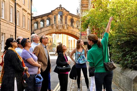Walking Tour .